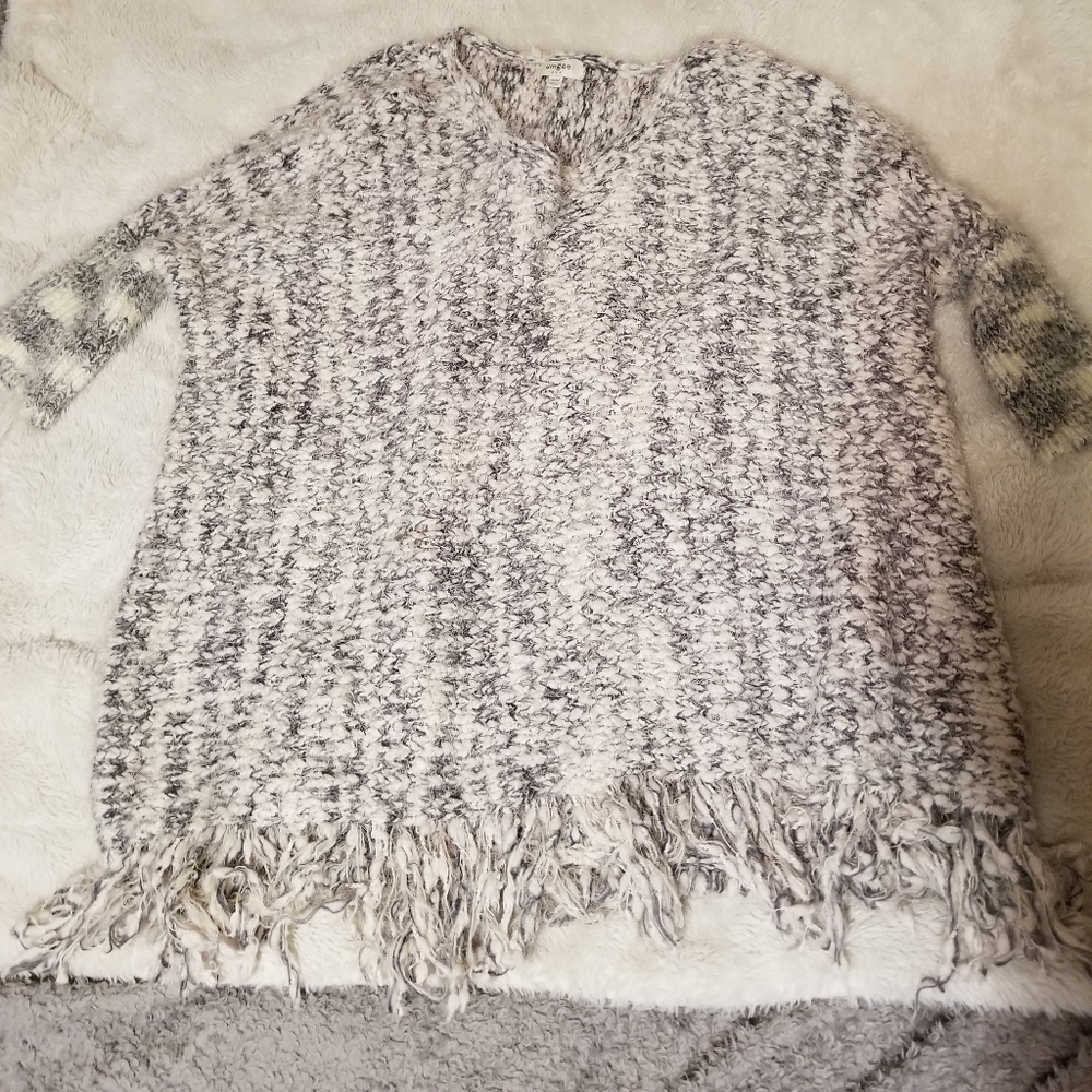 NWOT Beautiful sweater